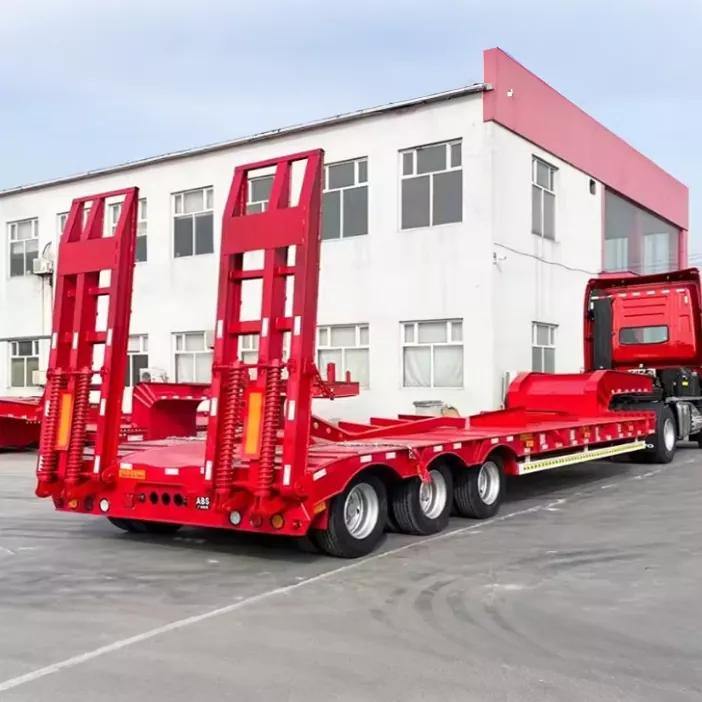 Gooseneck Flatbed Semi-Trailer သည် လေးလံသော ကုန်တင်သယ်ယူပို့ဆောင်ရေးကို မည်သို့တိုးတက်စေသနည်း။